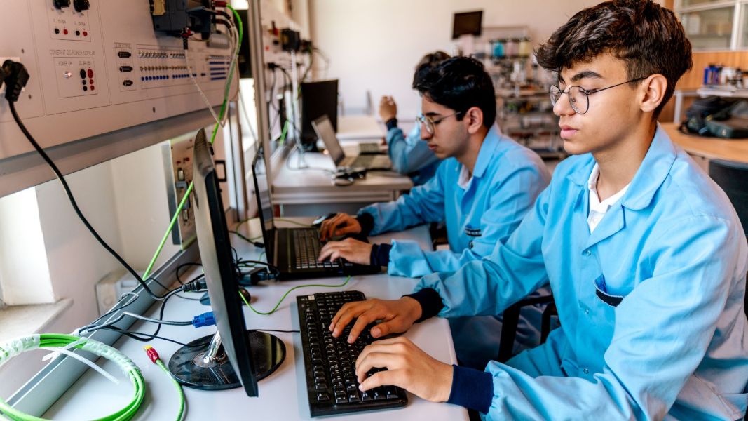 What Are The Benefits Of Vocational Training Programs