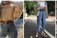 How to Incorporate Vintage Pieces into Modern Outfits - Magazine Pouch